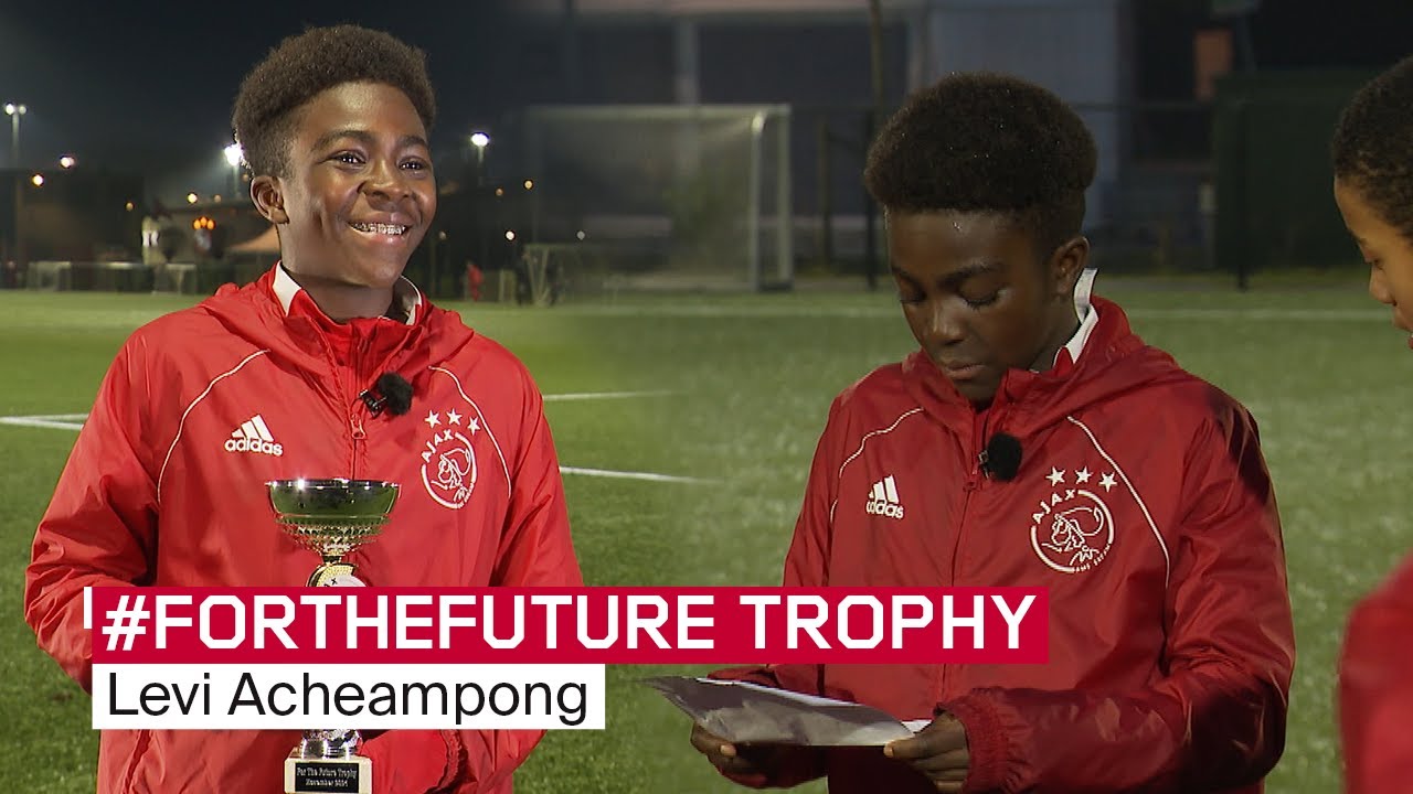 FOR THE FUTURE TROPHY #3 | 'Mijn voorbeelden zijn Messi, mijn vader & broer' | 🏆 Levi Acheampong