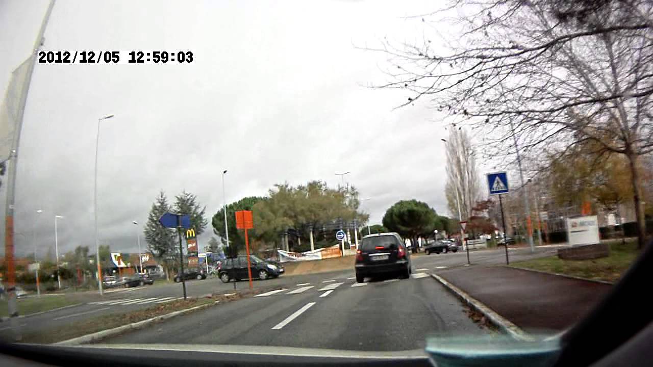 cedez le passage