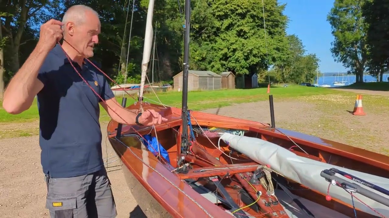 Hoisting and preparing a spar