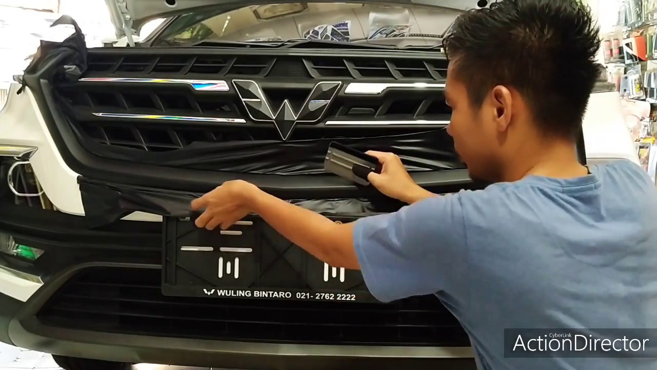 pasang sticker gril mobil wuling. Wuling nya serem bos.#wulingIndonesia.
