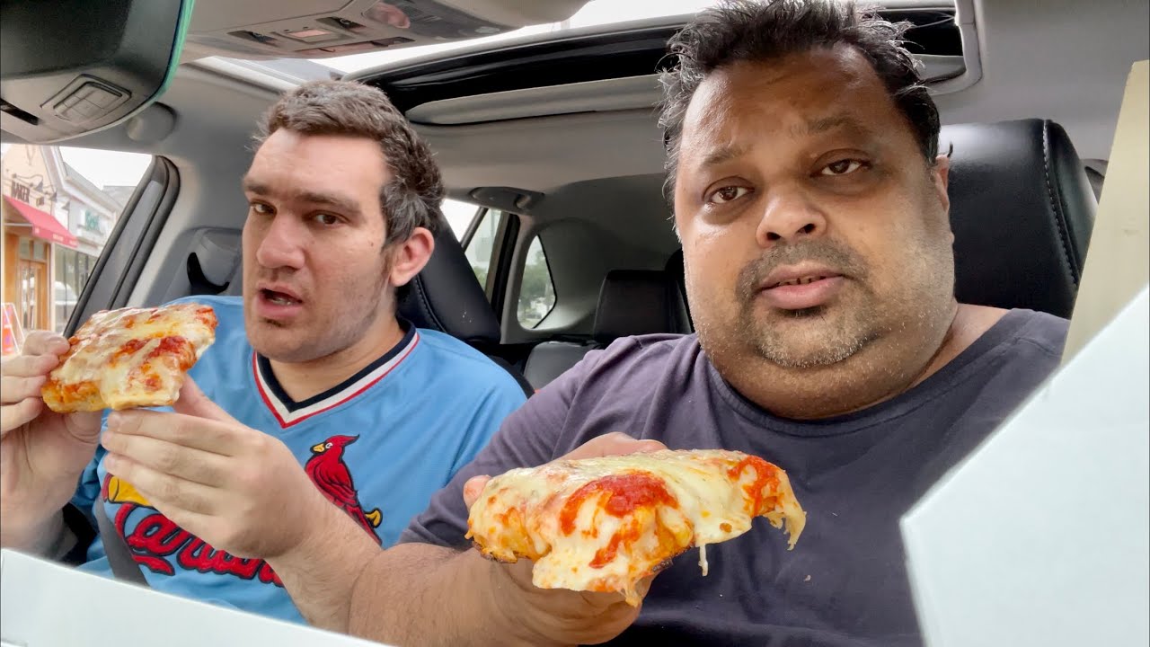 Eating Pizza with Super K
