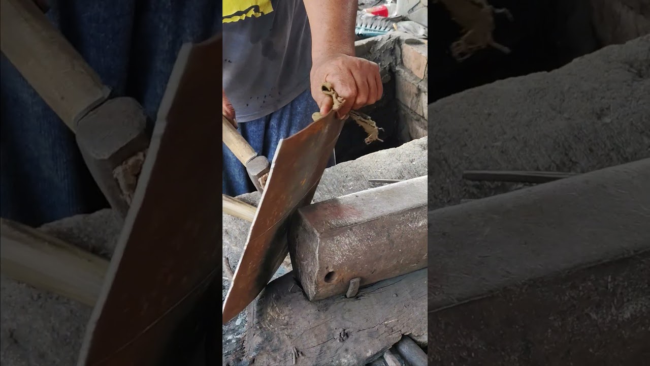 proses membelah besi bahan baku pengrajin pandai besi #trending #dance #new #art #automobile