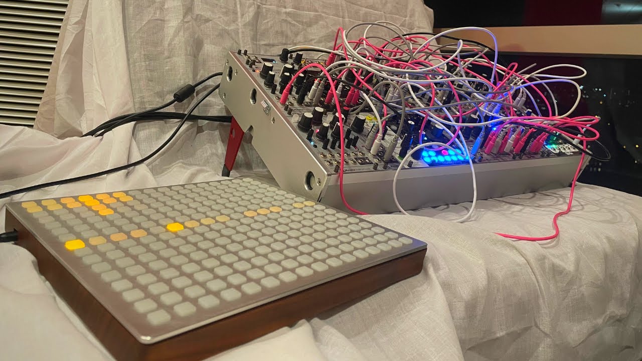 Ambient Explorations pt.11 (Monome Grid 256 + Monome Ansible)