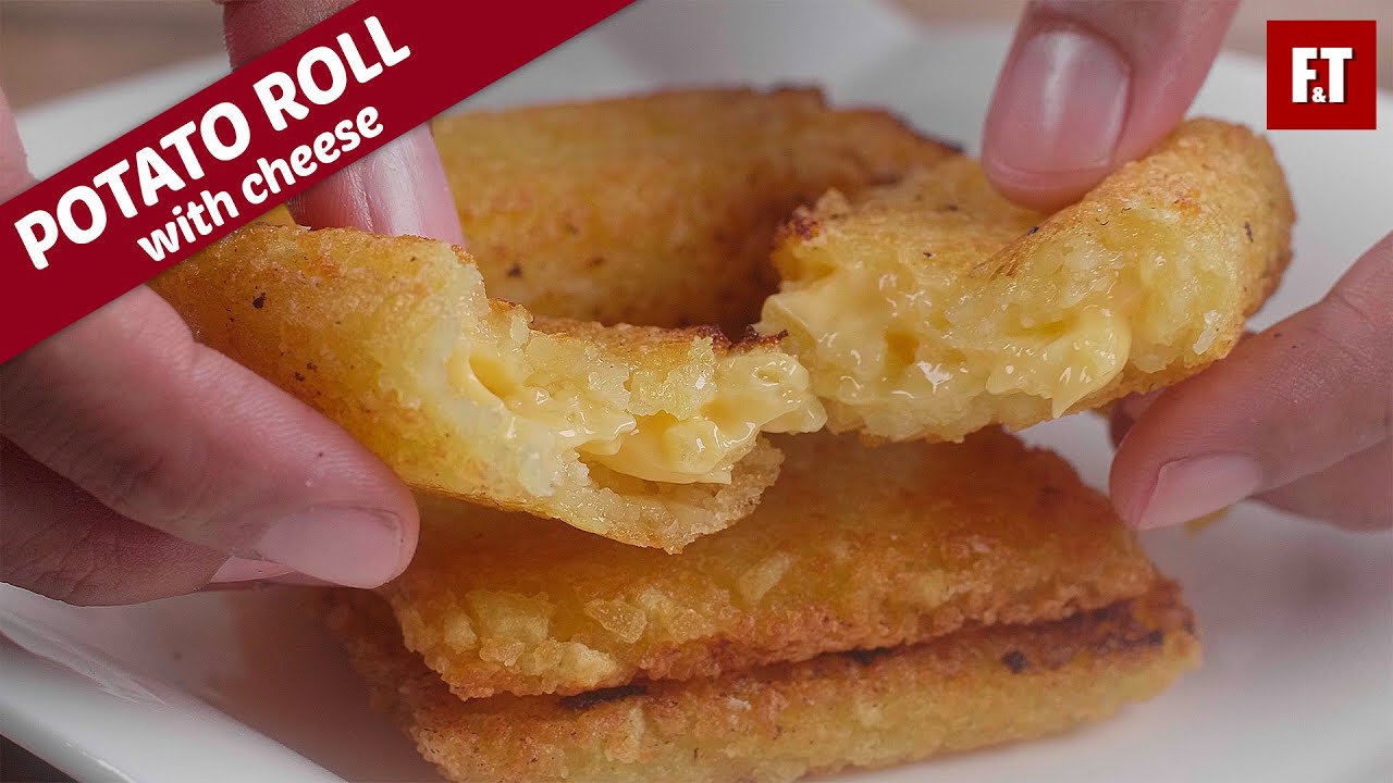 Хрустящий картофельный рулет с сыром.