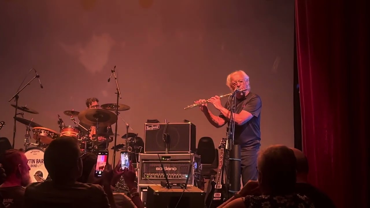 Martin Barre - Serenade To a Cuckoo (Jethro Tull cover - written by Roland Kirk)