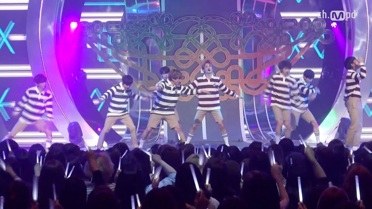 [MPD직캠] 엑소 직캠 LOVE ME RIGHT EXO Fancam full ver. Mnet MCOUNTDOWN 150618