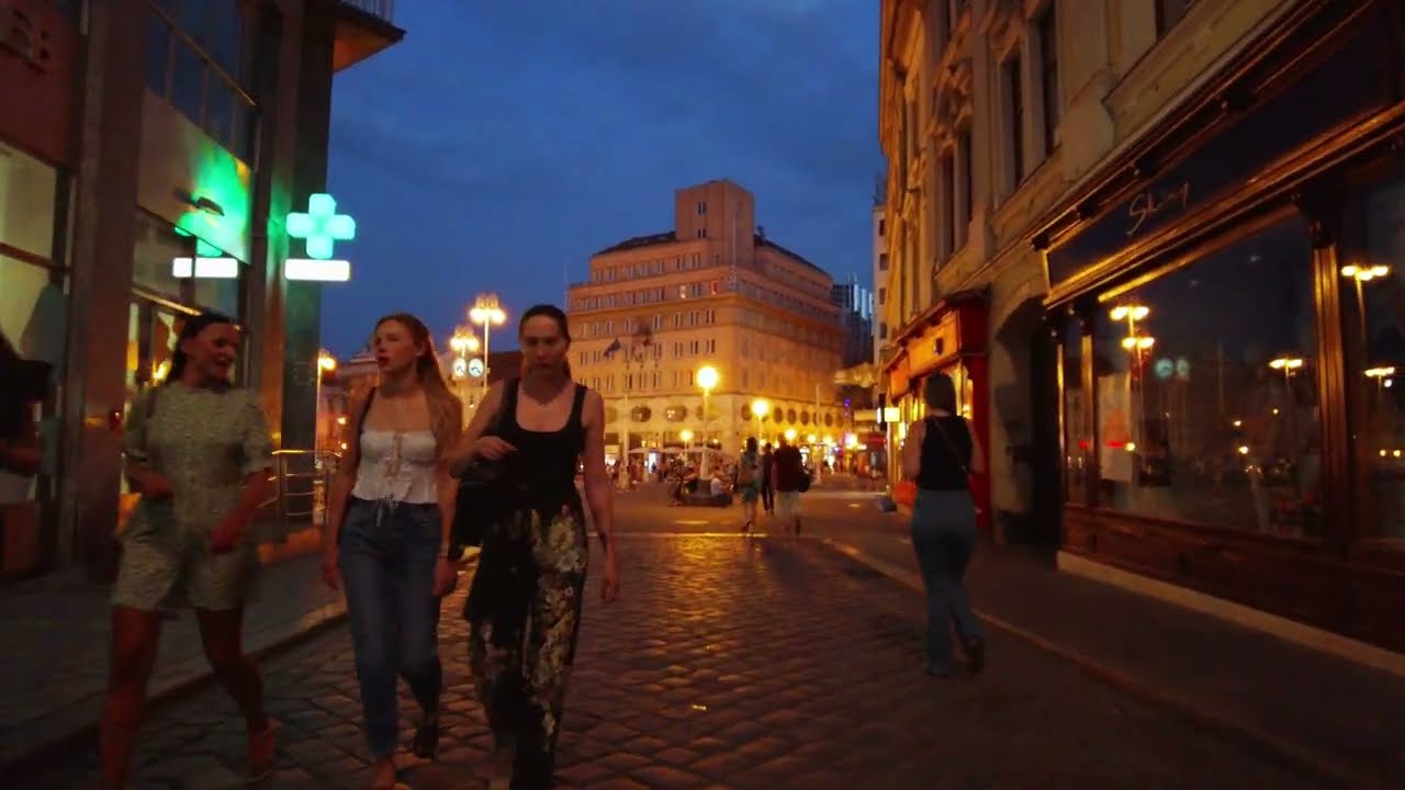 Croatia Nightlife 4K Walking Tour | 4K Zagreb Nightlife