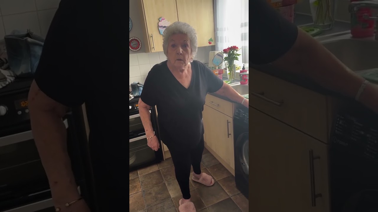 PINGU 😂😂 #funny #grandma #nan  #comedy #prankideas #grimegran #prankvideo #londan #beauthebeard
