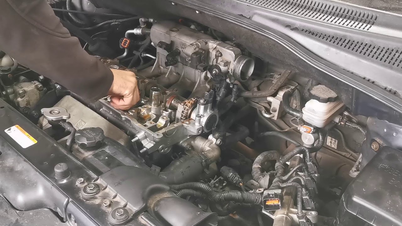 Hyundai getz 1.4 cylinderhead remove