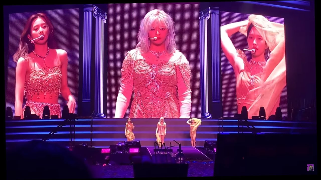 TWICE III Tour - Atlanta - 1, 3, 2 - Jeongyeon, Mina, Tzuyu UNIT Stage
