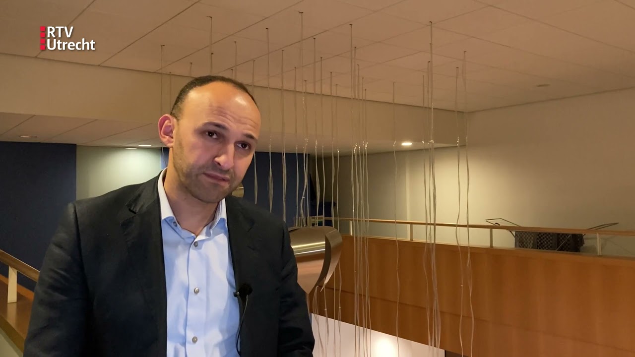 Burgemeester Veenendaal in debat over undercoveronderzoek moskeeën [RTV Utrecht]