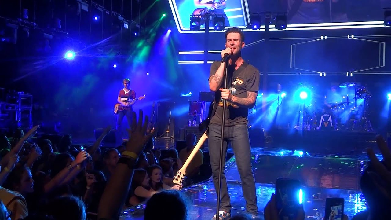 Maroon 5 - Payphone - Live 8/31/13 Hartford CT