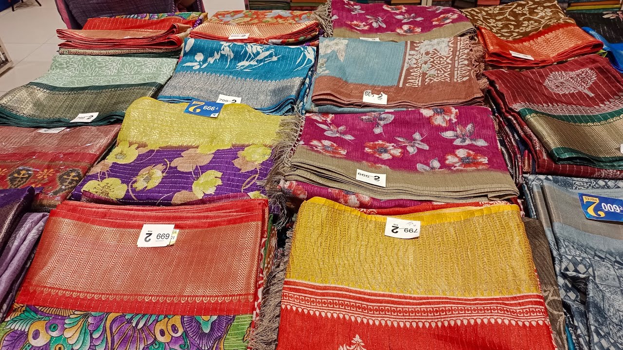 CMR Shopping mall latest sarees #shopping #weddingcollection #trendingsarees #newcollection #offers 