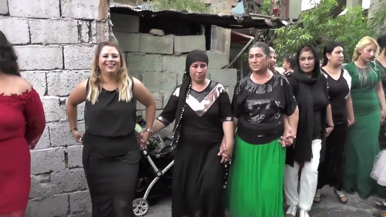 ZEYNEL MİHRİBAN GÜLER KINA 2