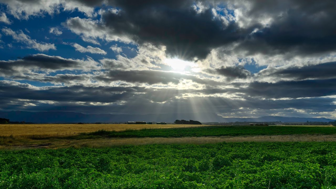 SUNSETS ALONG THE GREAT WESTERN TIERS TASMANIA.