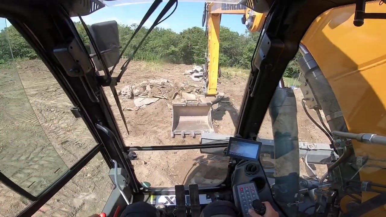Chantier de terrassement Ep1 : LIEBHERR R914 COMPACT