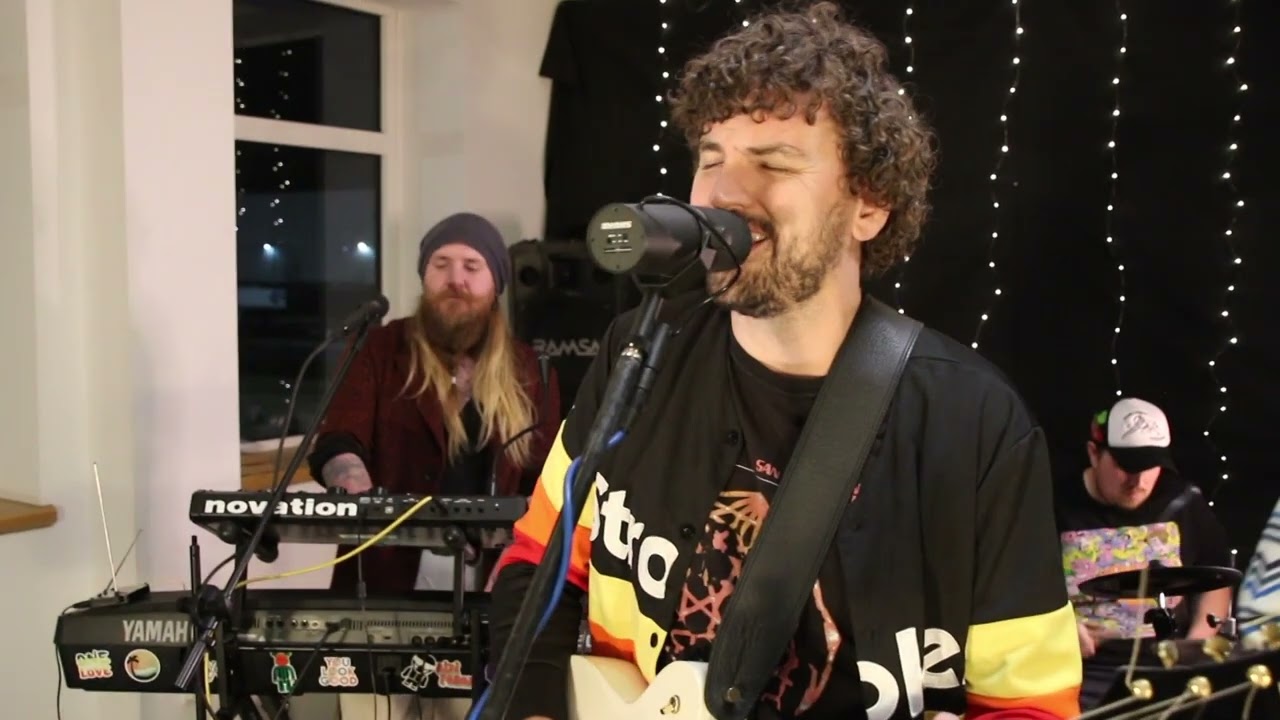 Polygon Rain - Lars (Live at Iport)