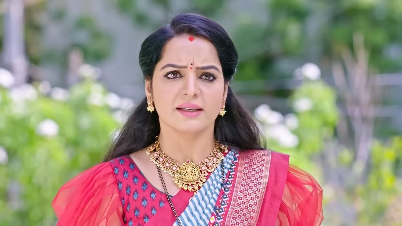 కలిసి ఏదో drama ఆడుతున్నారు | Oohalu Gusagusalade | Full Ep 354 | Zee Telugu | 25 June 2022