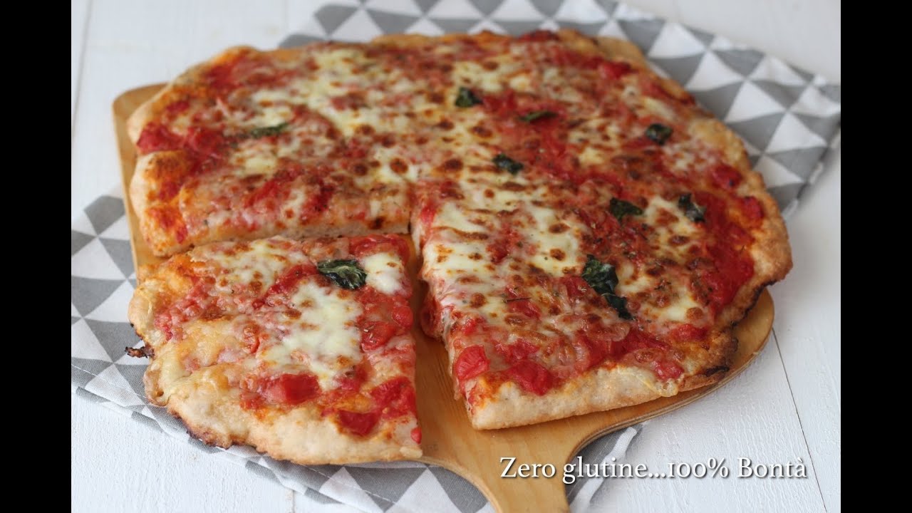 Idea per cena: PIZZA in teglia al POMODORO e MOZZARELLA