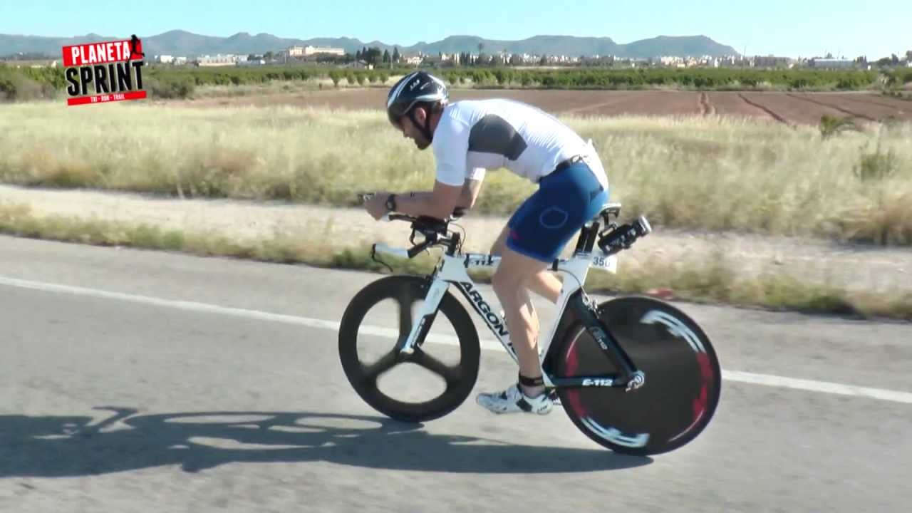 ¿QUÉ BICI USAR EN TRIATLÓN?