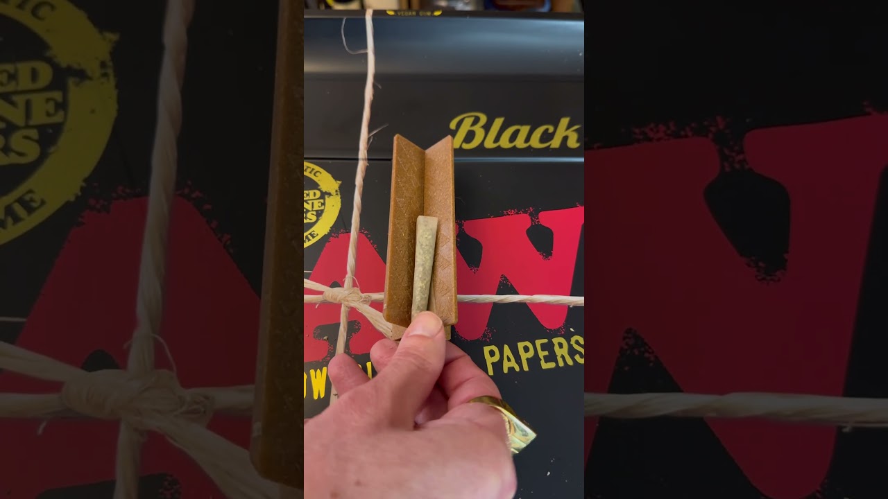 How to roll with one hand 🖐