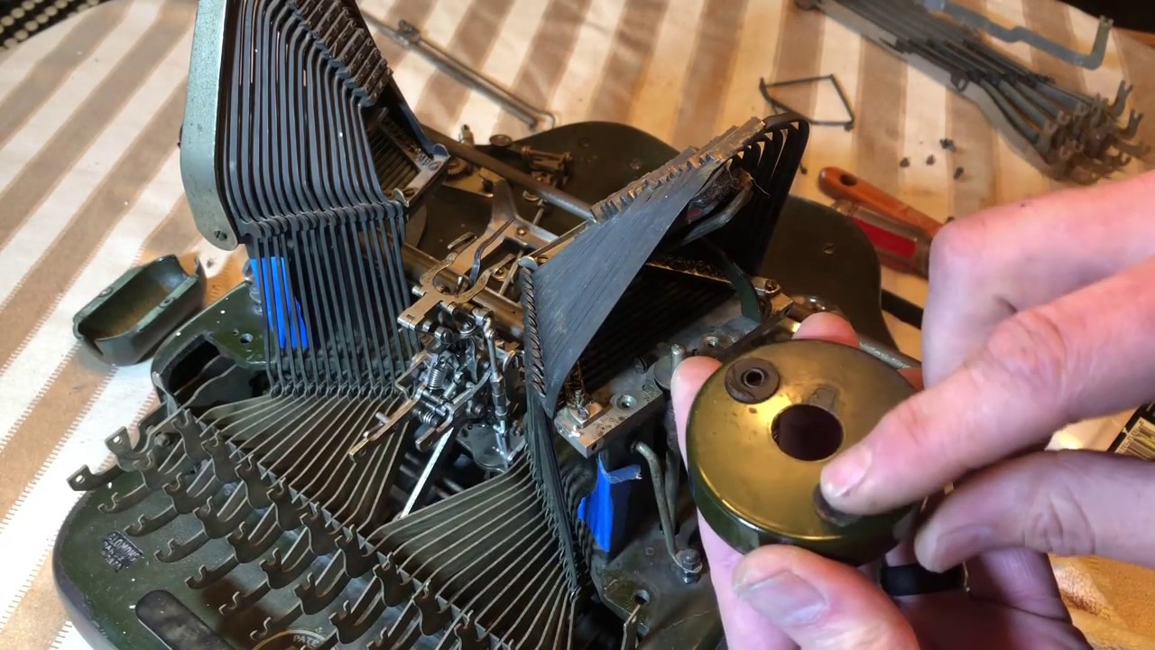 Replacing a Type Bar on an Oliver typewriter- Part 2