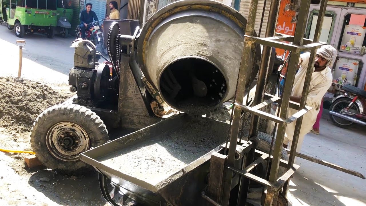 Home construction in Pakistan | Concrete mixer machine | Concrete lift machine | Shahid Shan Usman