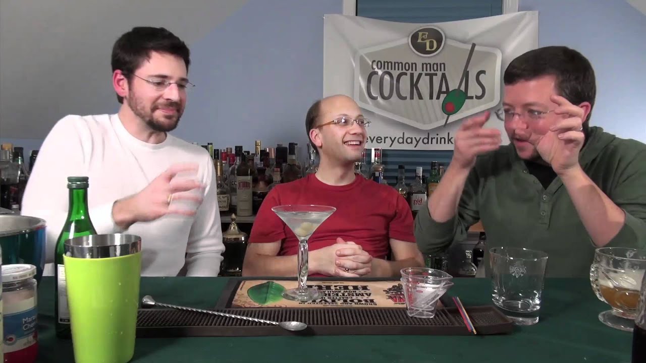 How To Make The Gibson Cocktail