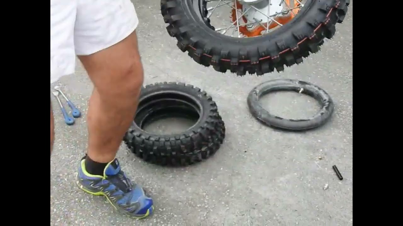KTM 50 tyre change