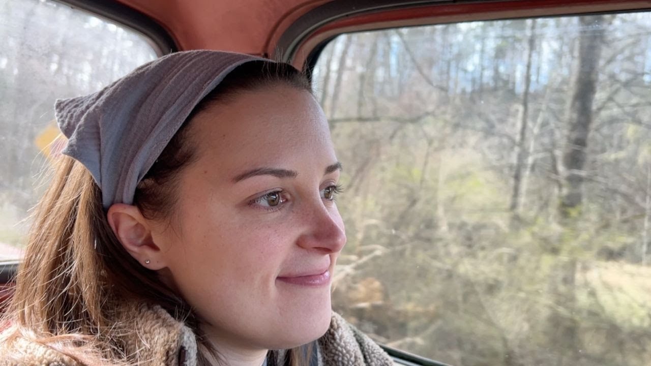 Day In The Life: Christmas Songs In My 86', Climbing A Deer Stand, Jewelry Stuff