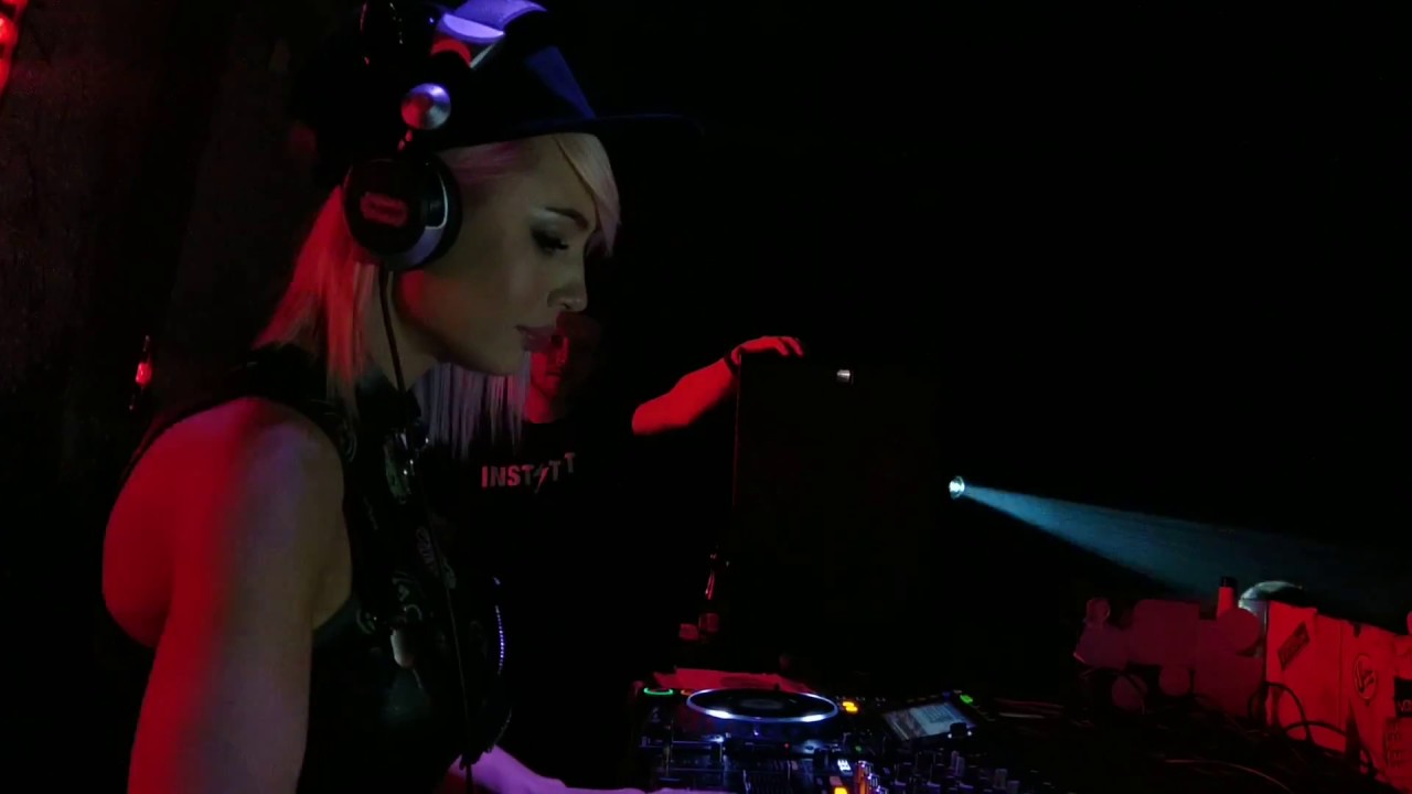 2.05.2018 @ Sfinks700 / Marika Rossa | Sfinks700 / Marika Rossa :: Intro