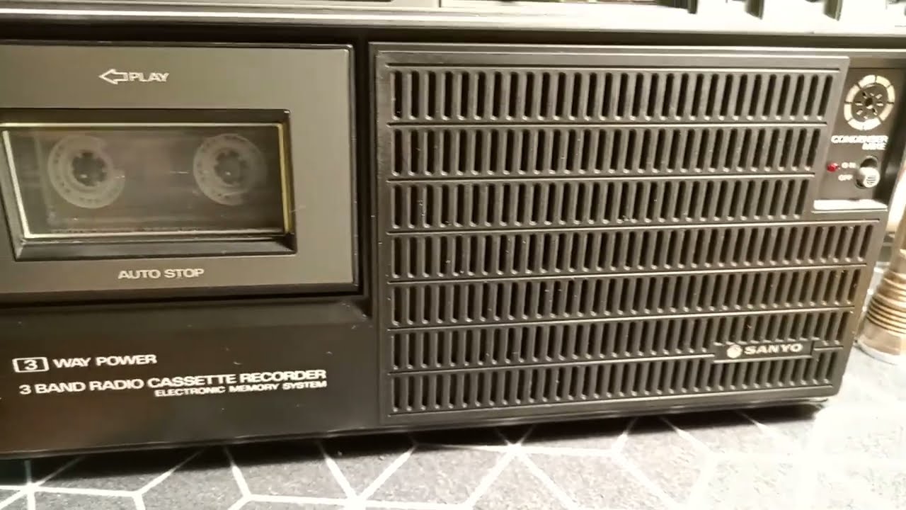 Еще один старЁчок Sanyo M2468N