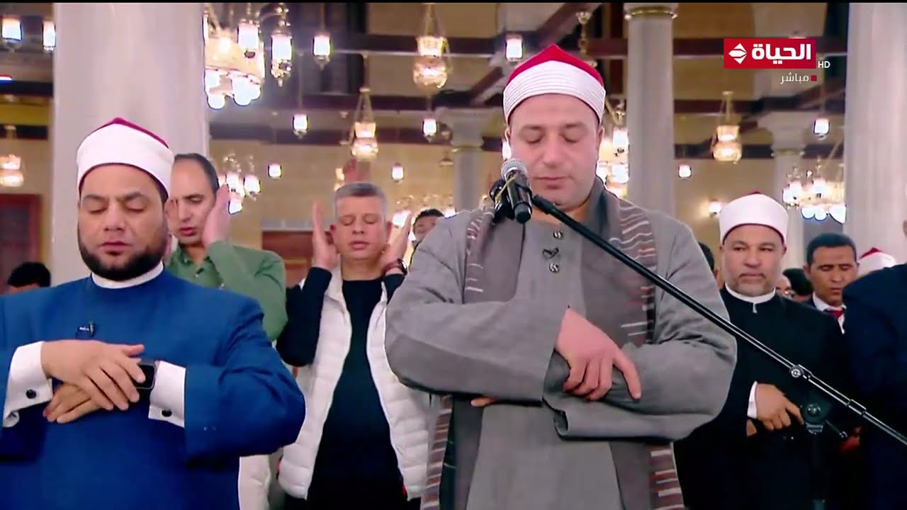 الشيخ طه النعماني يؤم المصلين في صلاة العشاء والتروايح من داخل مسجد سيدنا الحسين | 23 رمضان 2024