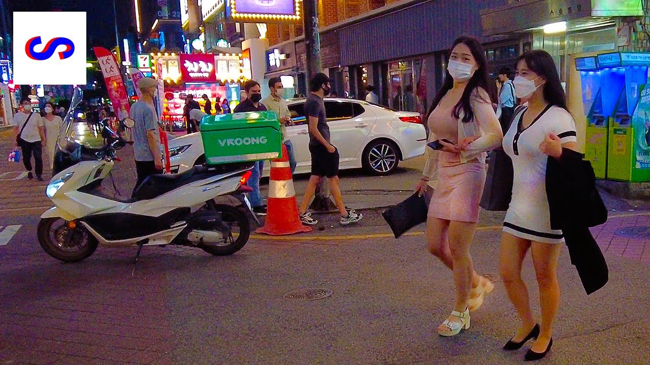 【4K】 Walking Gangnam Station - Wild Saturday Nightlife / Bars and Clubs│Seoul, Korea