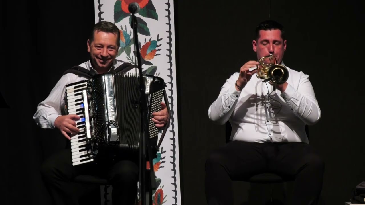 ORKESTAR SLOBODANA PECIĆA  - Kîntjećilji ši uorilji Vlahilor