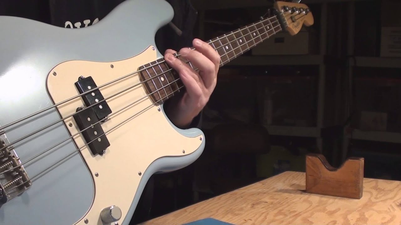 Бас-гитара Fender USA Precision