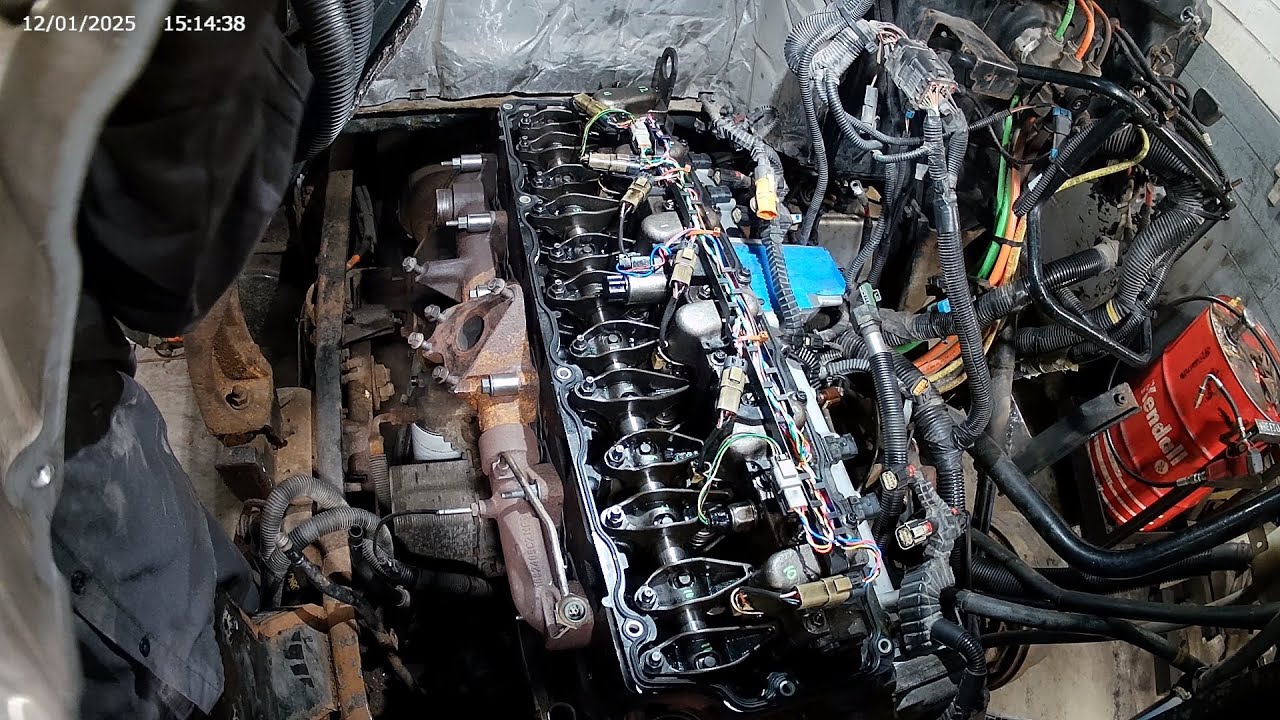 2010 Maxxforce DT Valve Train Installation 