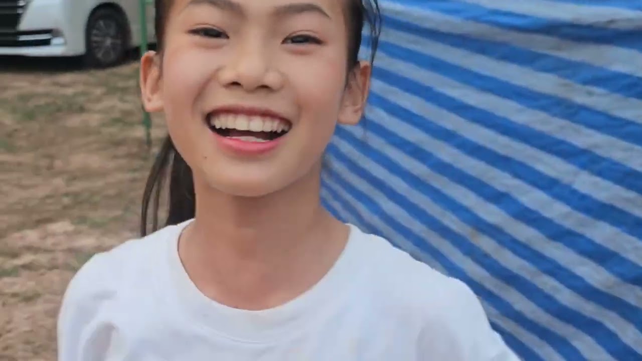 ธิดาลาวขึ้นโชว์เวที น้องข้าวฟ้าง @เจี๊ยบ ศรีวิไล