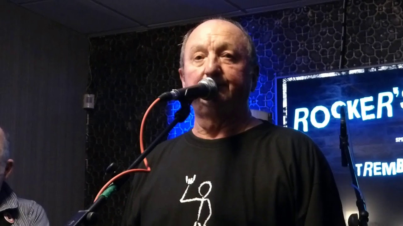 Tremblin' Knees at the Rockers Reunion part 1