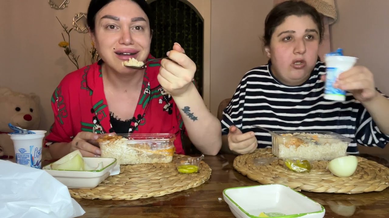 Atom pilav süper. Bir lezzet handanla (mukbang)