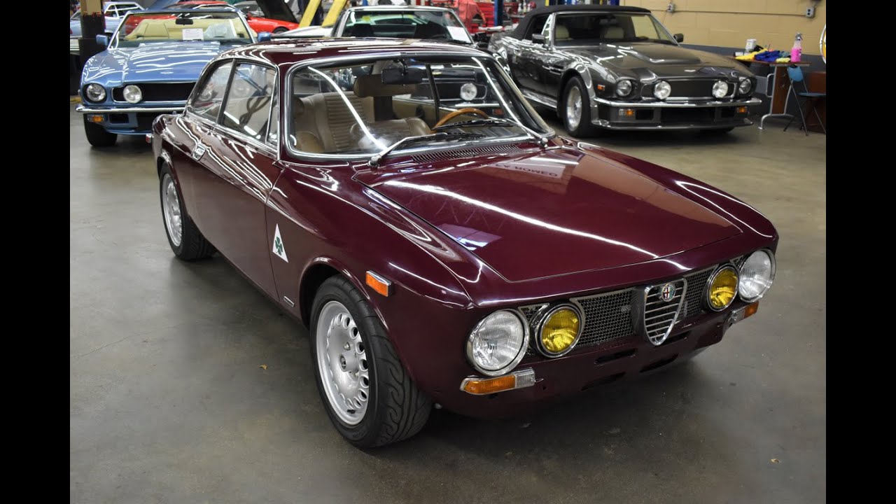 1974 Alfa Romeo GTV 2000 Road Test - Autosport Designs