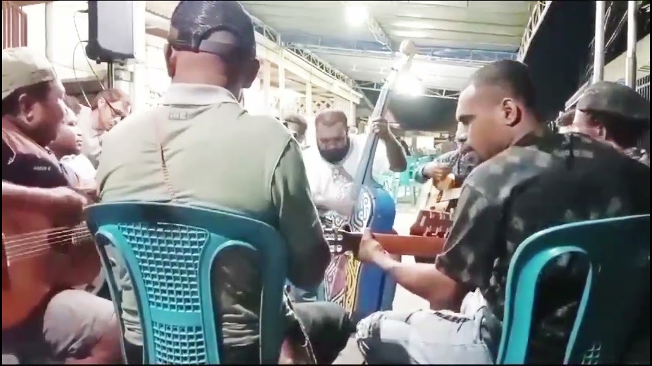 Keluarga besar Biak Numfor Lagu Bahasa daerah Baik 🙏🏾🙏🏾
