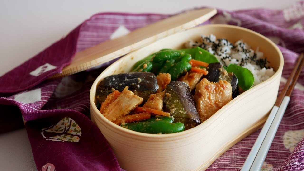 ごろっと茄子が旨い!おかず一品弁当 | Japanese Bento Lunch Box  Eggplant and Green Pepper Miso Stir Fry