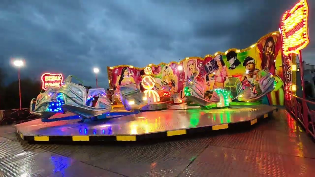 Karuzela Break Dance (Lunapark Josef Pech) Off ride 1 - Rewal - Lipiec 2023