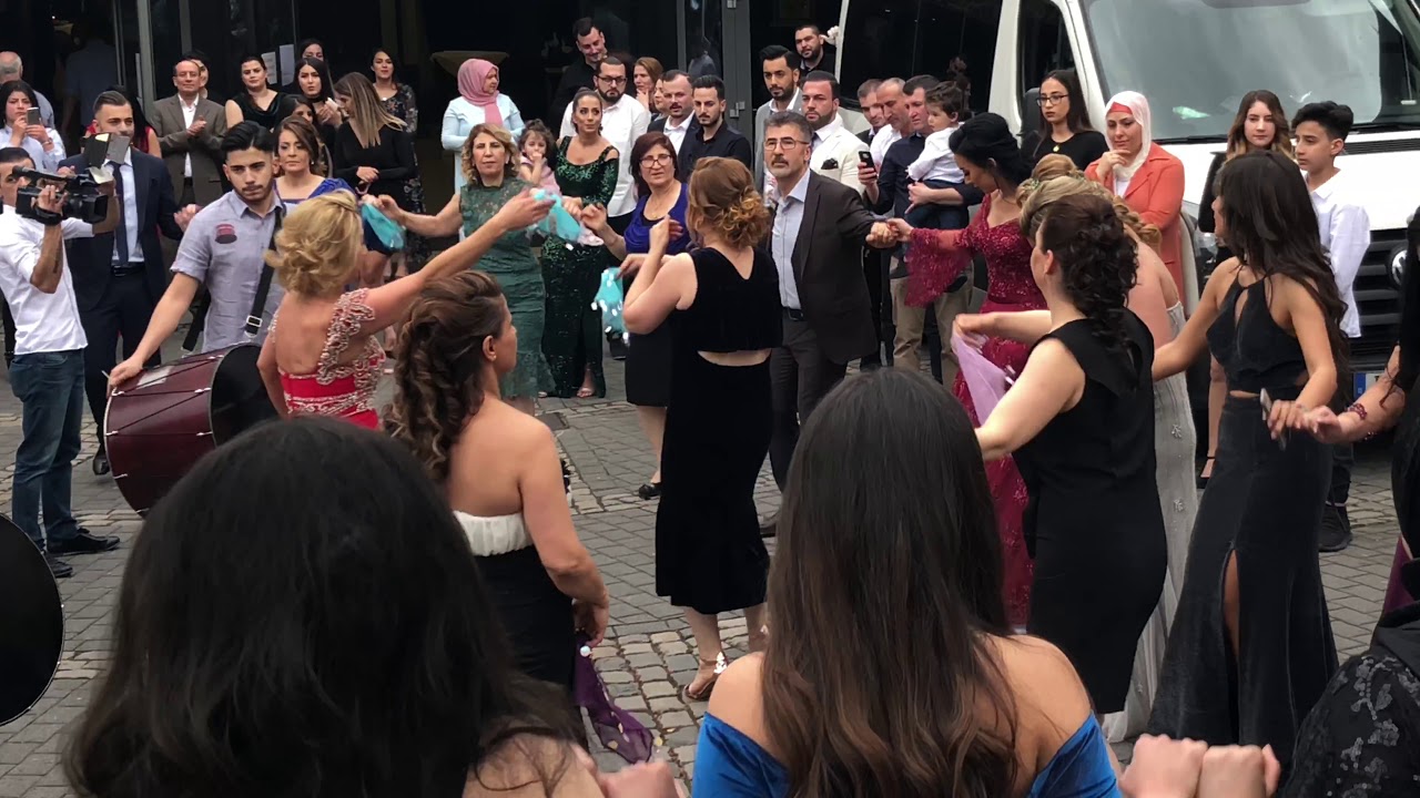Hosgeldiniz Gelin hanim ve Damat bey