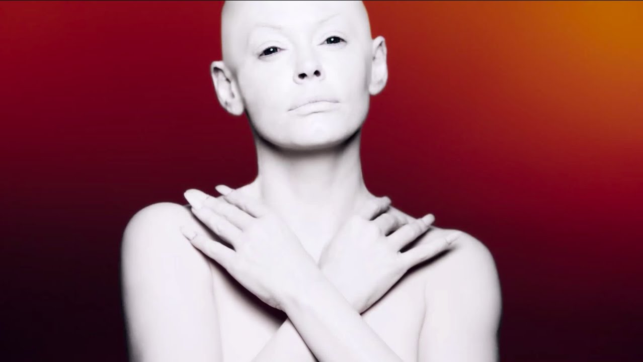 Rose McGowan - RM486