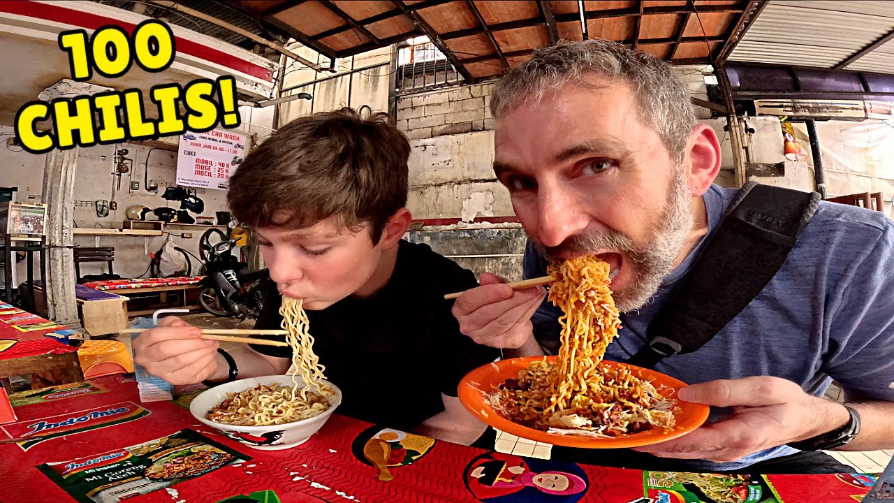 100 Chili Challenge 🌶️🔥 | Bags Packed Family vs. Warmindo Abang Adek!