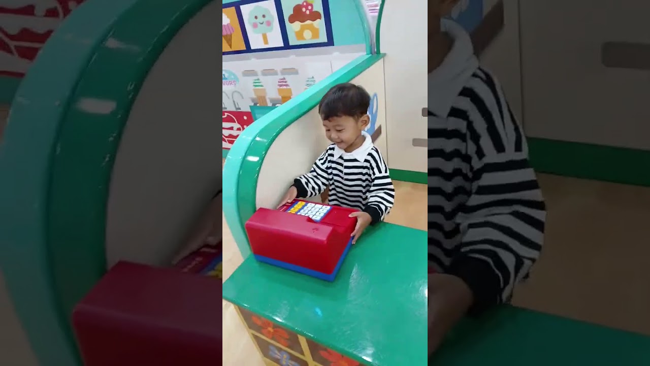 Main di playground 