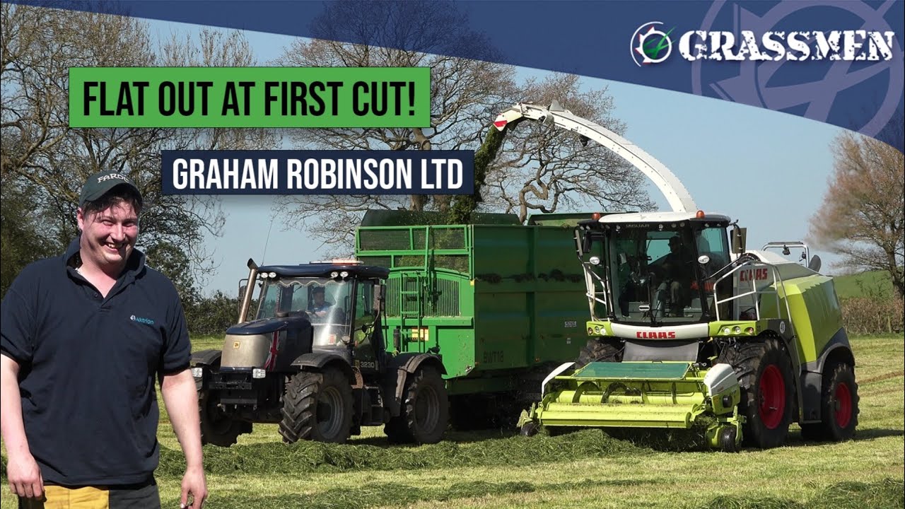 Lifting silage & tanking digestate with Graham Robinson Ltd!