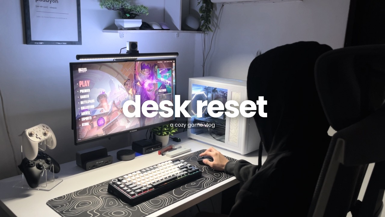 desk reset ☁️ | new monitor, rkL75, kiwi ears division, & more (cozy game vlog)